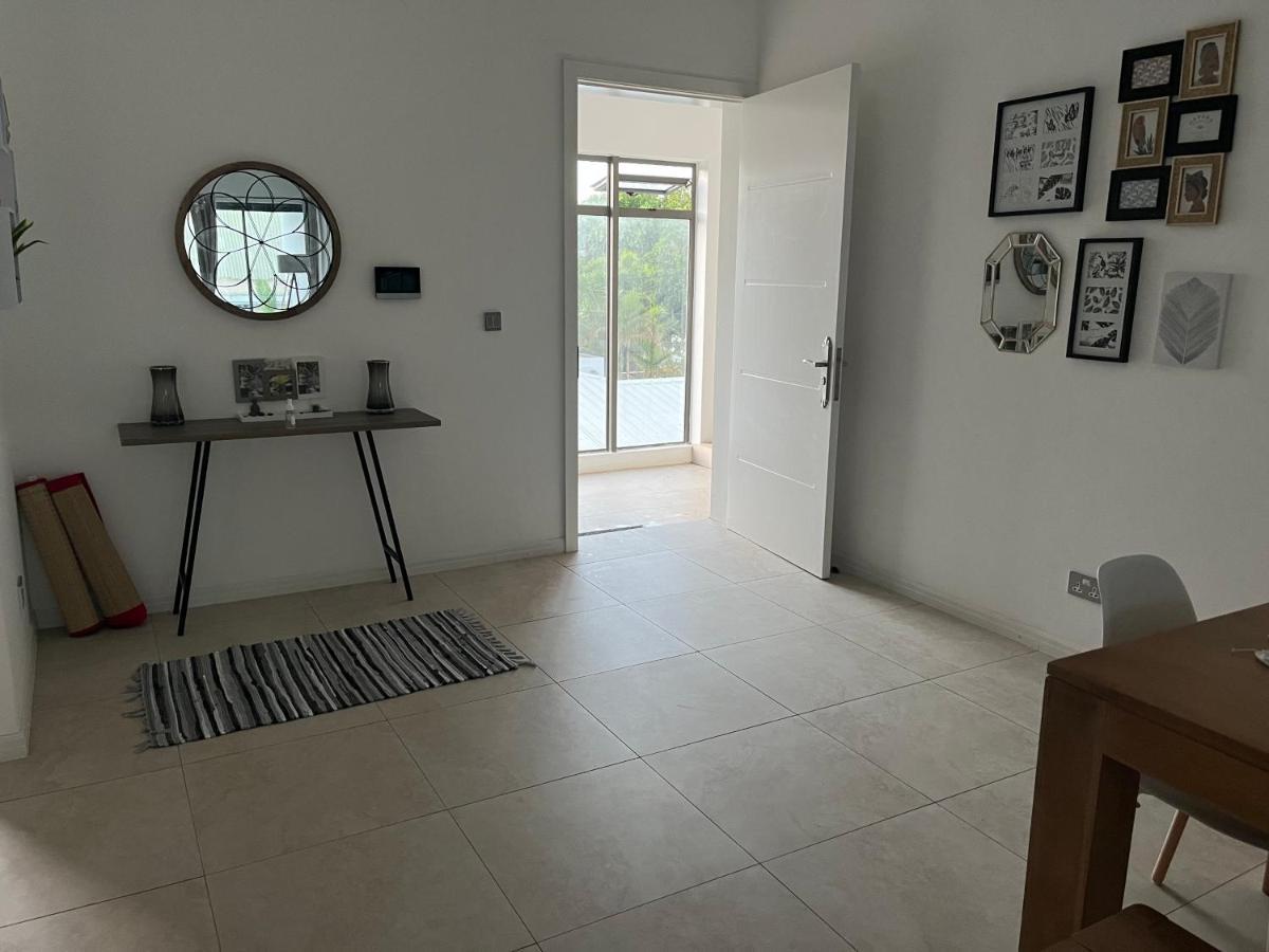 Coastal View Apartments Grand Baie Exterior foto